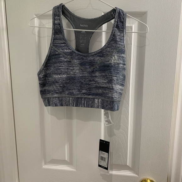 BNWT adidas women sports bra - size large - Picture 2 of 7